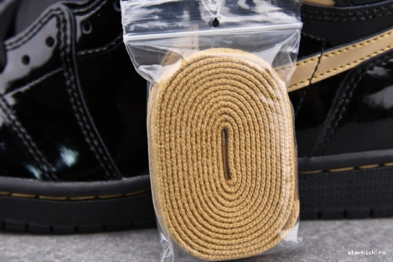 (2020) 555088-032 Retro 1 Metallic Air 555088-032 Jordan High Gold Black 0812
